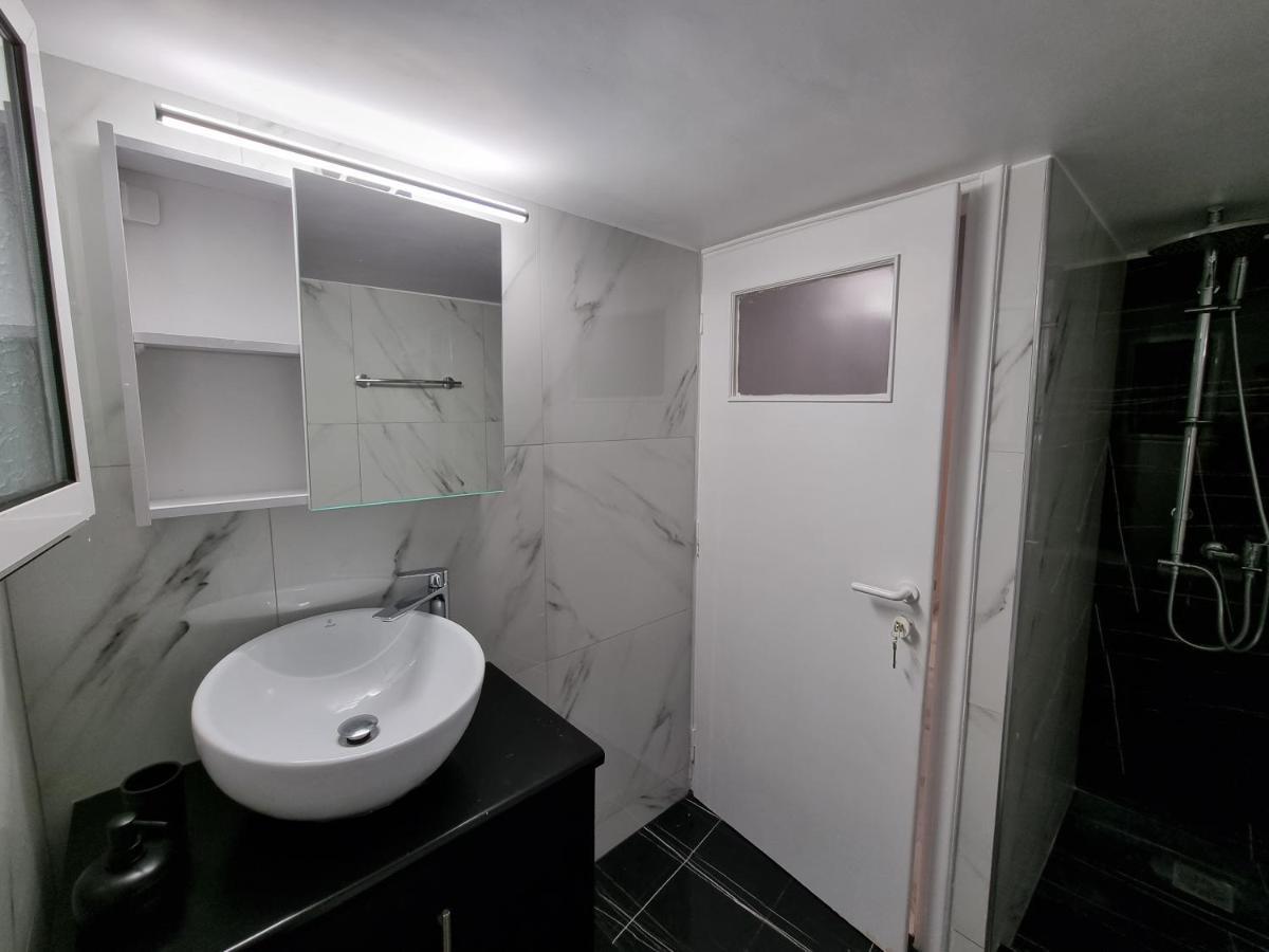 Apartament Arman Group Arya Ateny Zewnętrze zdjęcie